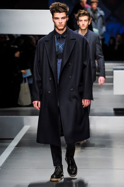 Look 1